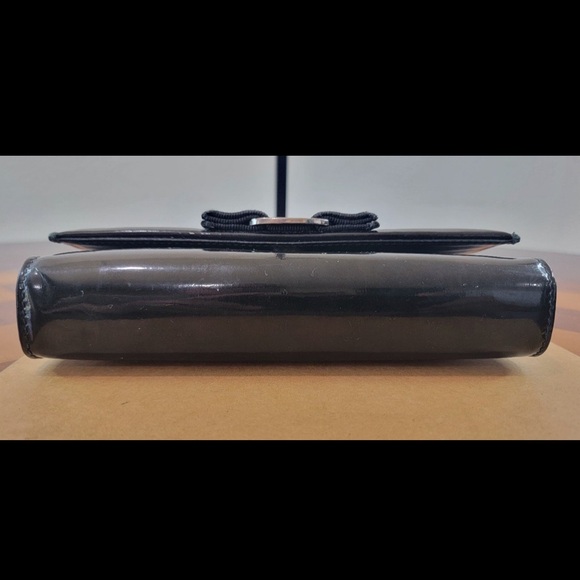 SALVATORE FERRAGAMO vara bow patent leather crossbody bag small - Picture 5 of 10